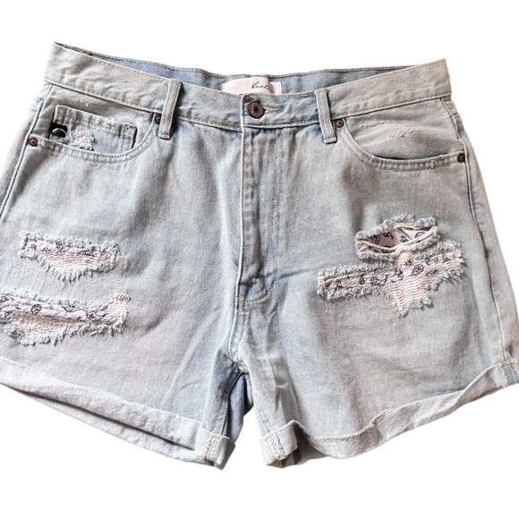 KanCan Daisy High Rise Mom Shorts Sz XL Cuff Hem Distressed Light Wash Summer - Picture 5 of 9